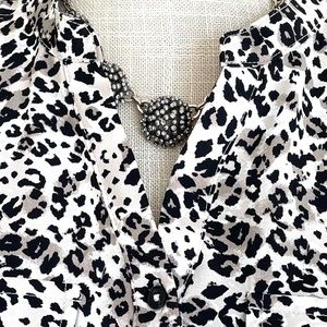 Jones New York Long Rolled Sleeve Button Down Black & White Animal Print Blouse